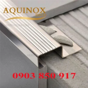 Nẹp Inox Chống Trượt Tam Cấp